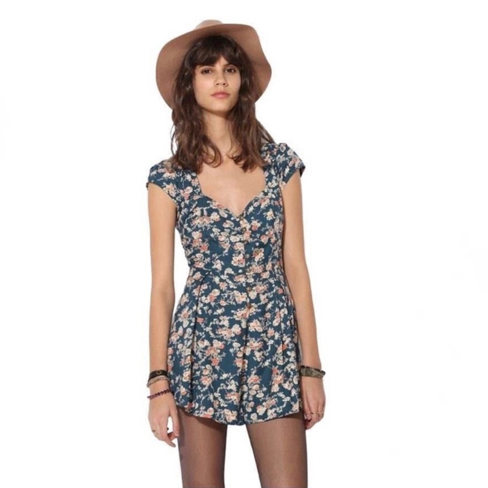 Kimchi Blue Floral Fit & Flare Mini Dress Small